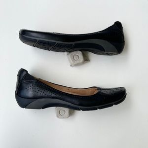 New without Tag: Naturalizer sz 6 leather upper, manmade soles